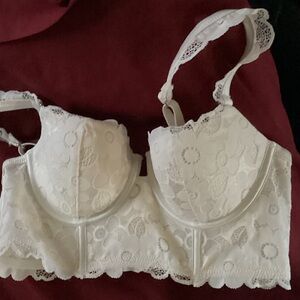 👙     Bralette NWOT Cream Lace Aerie  32B